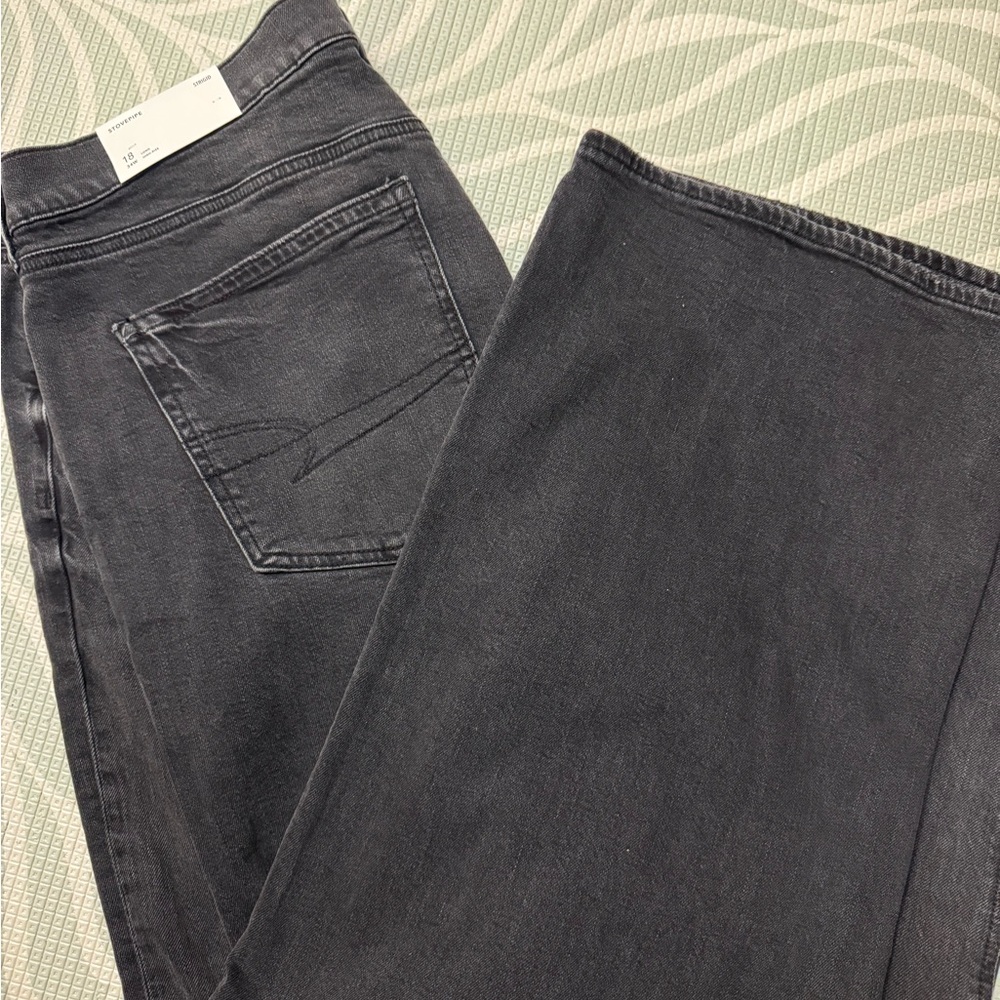 American Eagle Outfitters Black Flare Jeans - Picture 3 of 3